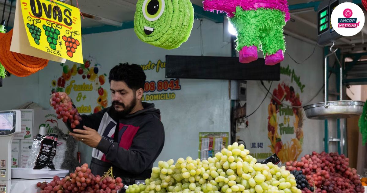 ¿Los deseos de Año Nuevo te saldrán caros? El precio de las uvas se dispara en México