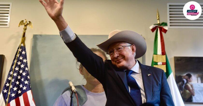 Embajador en la cuerda floja: los altibajos de Ken Salazar en México y su polémico adiós