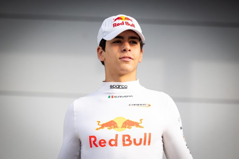 Piloto mexicano Ernesto Rivera 