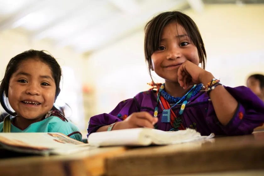 Morena propone reformar la Ley de Educación de la CDMX