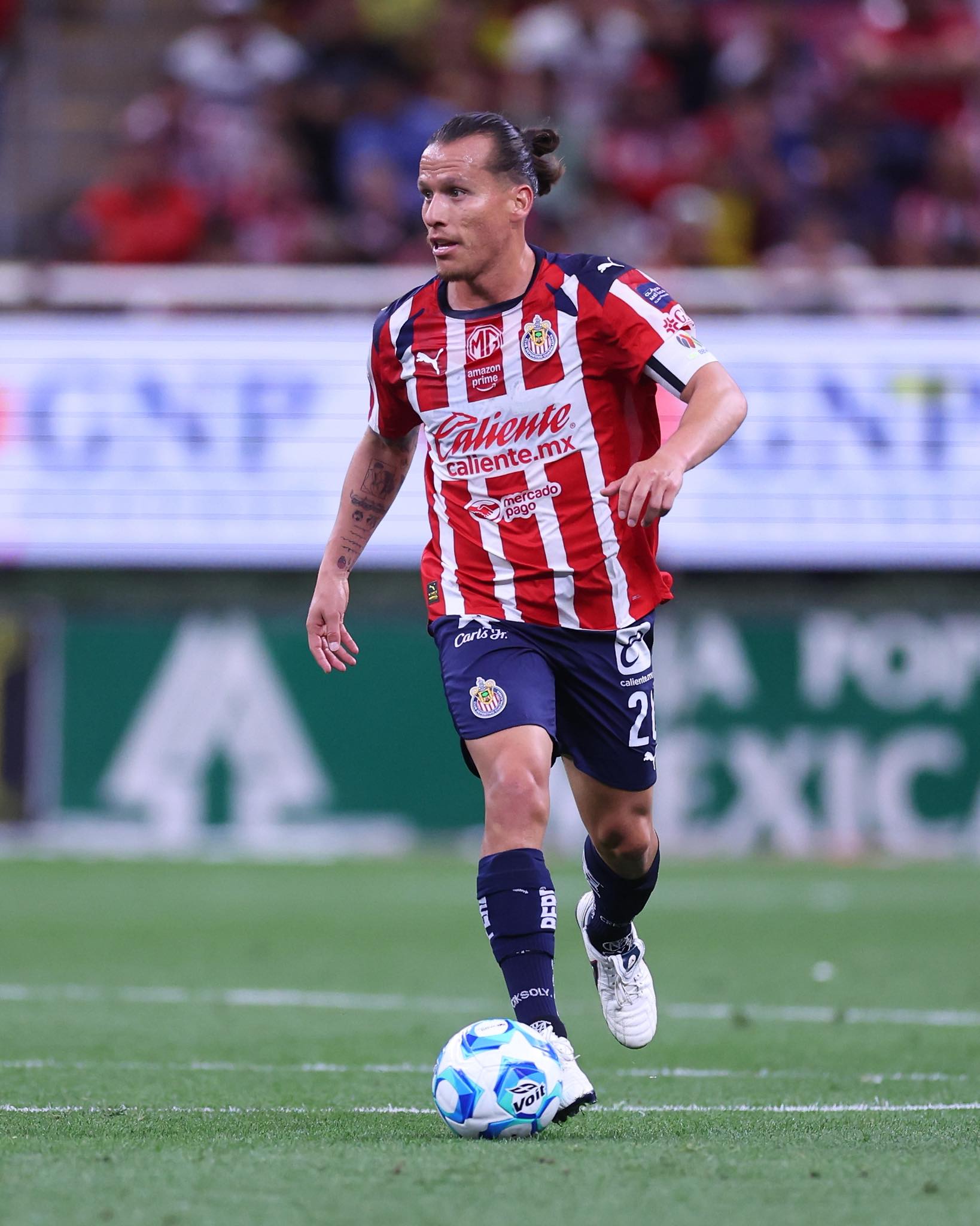 Chivas ruge en el Akron