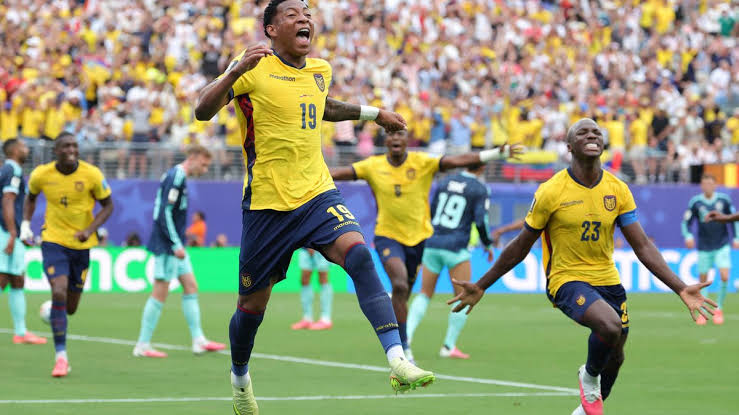 Ecuador vence a Alemania