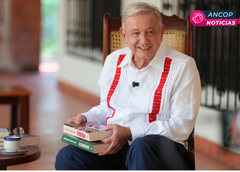 AMLO vuelve a la conversación pública con “Pueblo” y dedica la obra a Sheinbaum AMLO vuelve a la conversación pública con “Pueblo” y dedica la obra a Sheinbaum